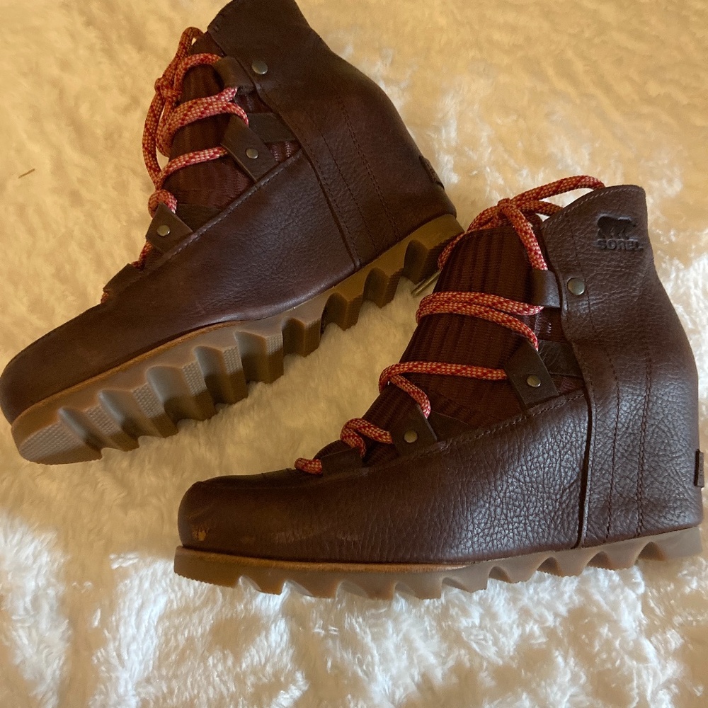 Sorel wedge booties